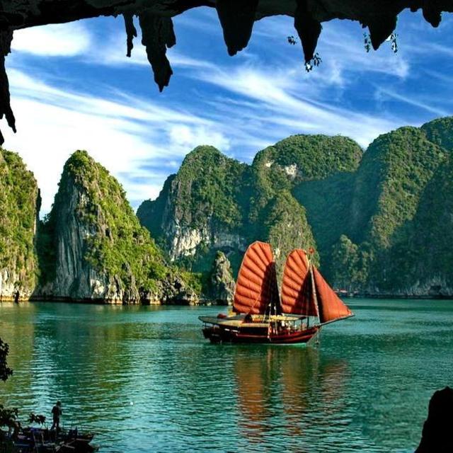 Hanoi Bay Getaway