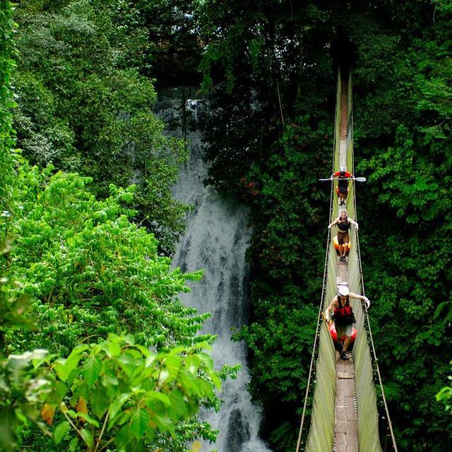 Hiking tours in Manuel Antonio National Park