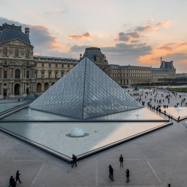 Tickets for 2 to the Louvre