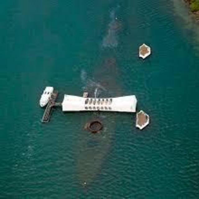 USS Arizona Tour