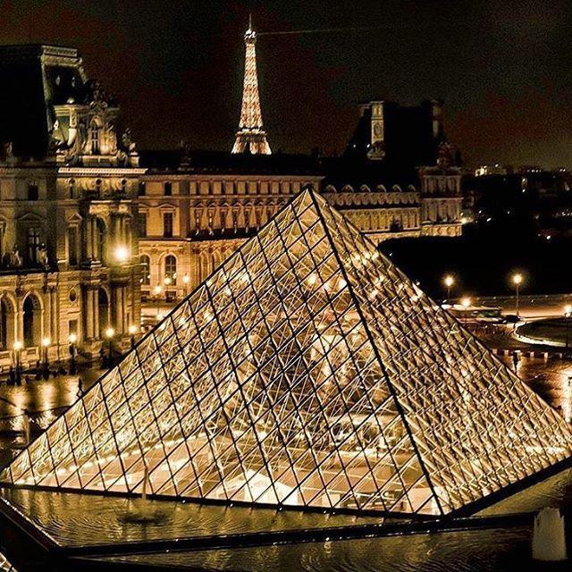 Walking Tour of the Louvre