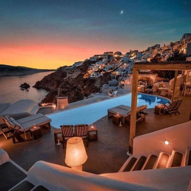 A Dream Stay in Greece