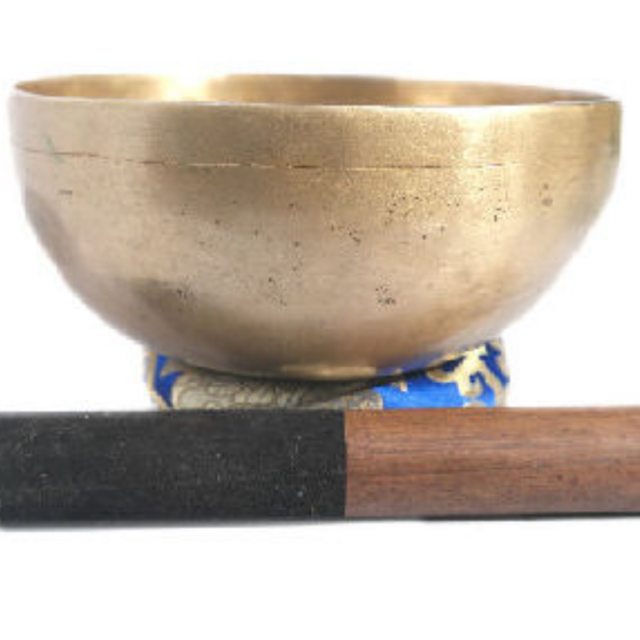 Hand hammered singing bowl: Meditation supplies, Tibetan singing bowls,Buddha,Tara,Ganesh statues Handcrafted by Himalayan artisan in Nepa, High quality handmade singing bowl,Meditation supplies, Buddh,tara,Ganesh statue from the hands of Himalayan artisan in Nepal