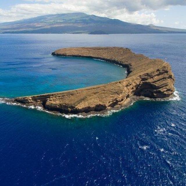 Snorkeling Excursion for Two at Molokini Crater (South Maui)