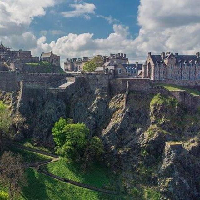 Edinburgh Castle Tour