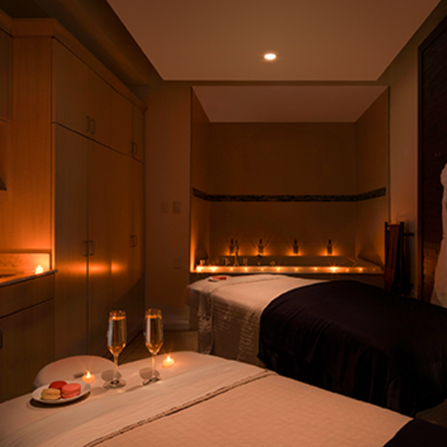 60-Minute Couples Massage