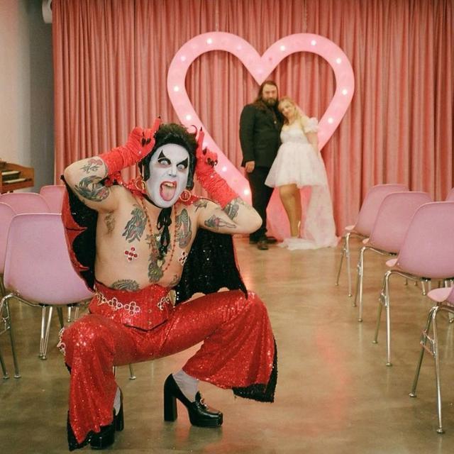 Hellvis show ceremony