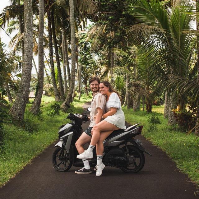 Honeymoon Scooter Rental
