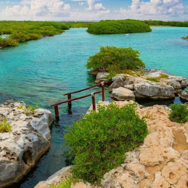 Snorkeling For Two at Yal-Kú Lagoon