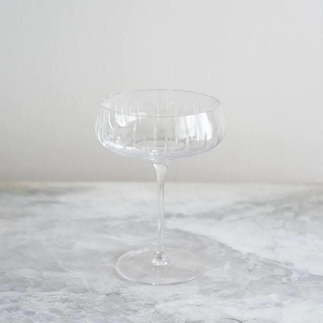 Champagne Coupe (Color: Clear)