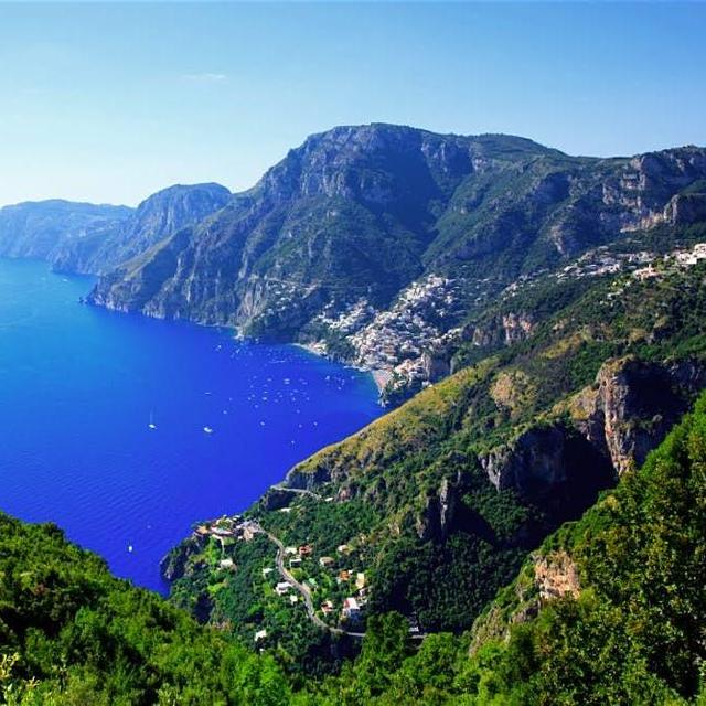 Hiking day trip in Italy