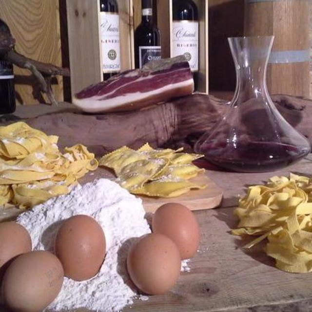 Tuscan farmhouse cooking class and lunch