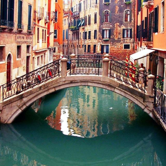Private Gondola Ride in Venice
