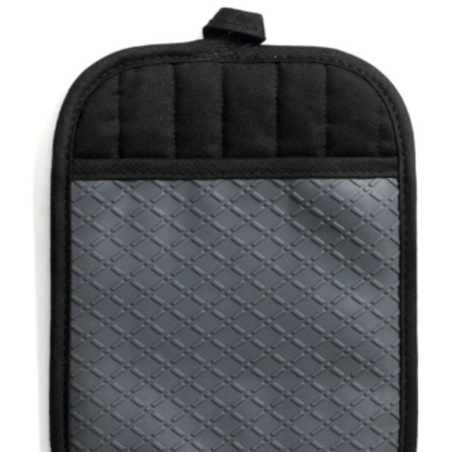 Silicone Quilted Pot Holder in Dark Grey
