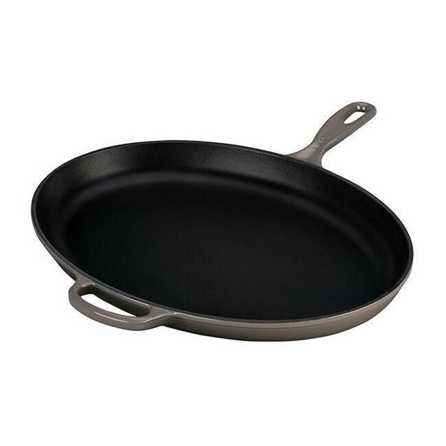 Signature Oval Skillet