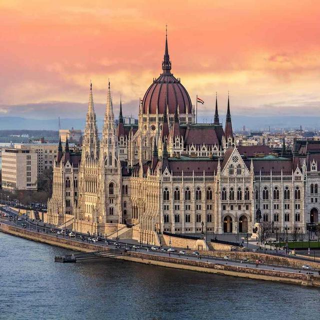 Honeymoon Welcome Dinner in Budapest!