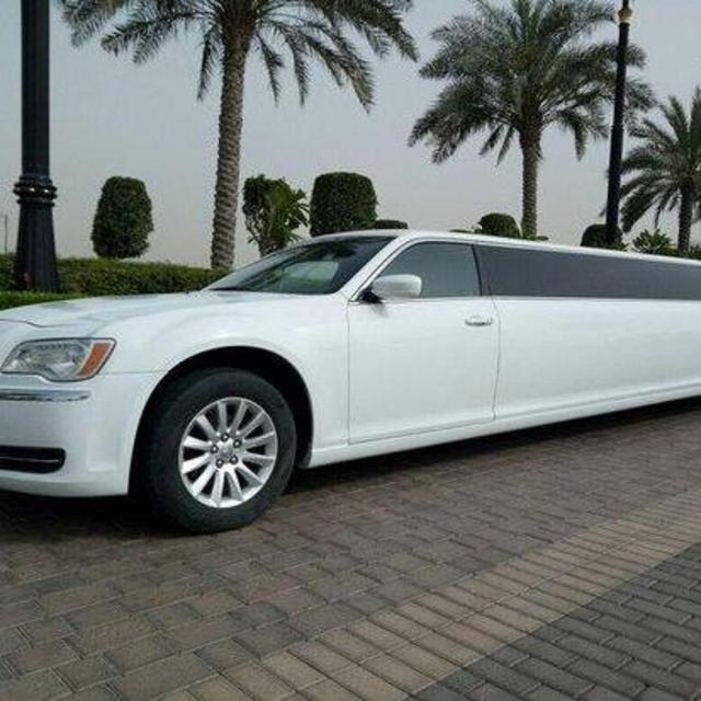Limo Transfer from Dubai Airport to Hotel