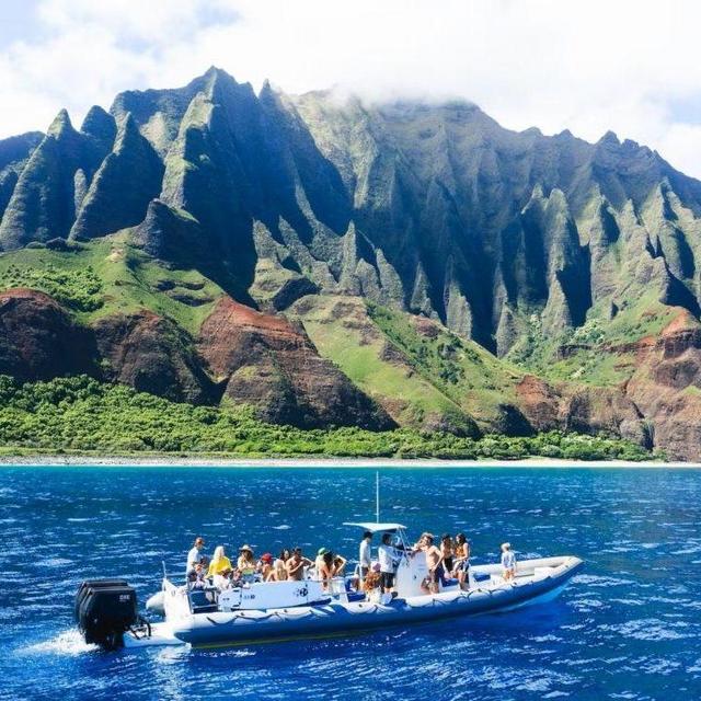 NaPail Boat Tour