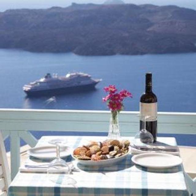 Drinks with a View, Santorini