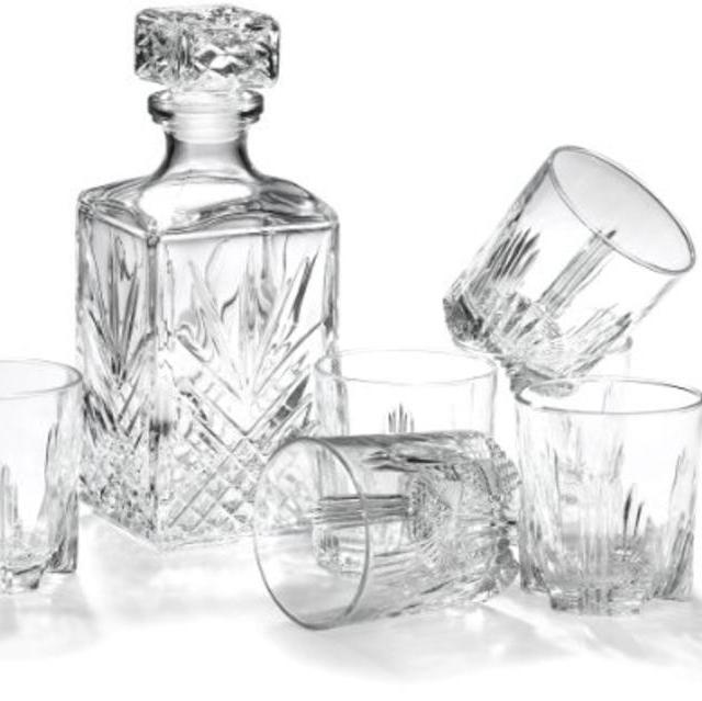 Bormioli Rocco Selecta 7-Piece Whiskey Gift Set