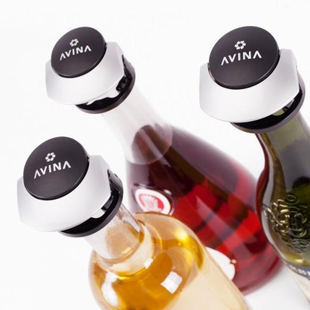 Wine Bottle Stopper Caps - Locking Wine Saver and Preserver With Easy Snap On, Pop Off Cork - Hygienic Airtight Seal For Leak-Proof Wine Storage - Set of 3