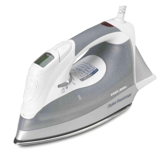 Black & Decker D2030 Auto-Off Digital Advantage Iron, White