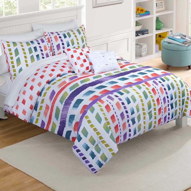 Vue® Paris Reversible Full/Queen Comforter Set