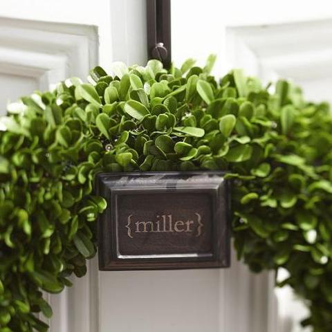 Ella Adjustable Door Wreath Hanger