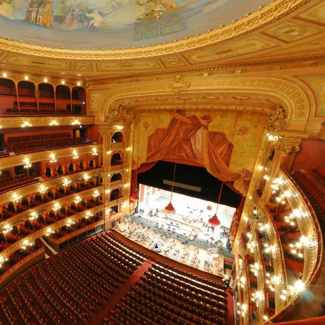 Tour of Teatro Colon in Buenos Aires
