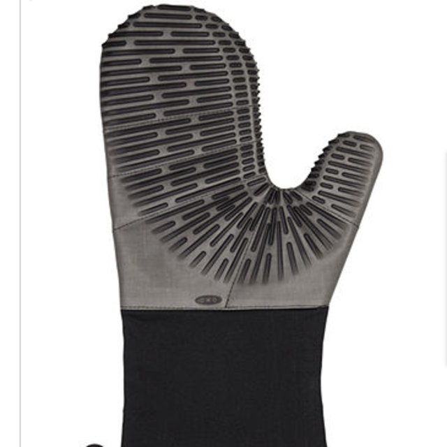 OXO Silicone Oven Mitt with Magnet