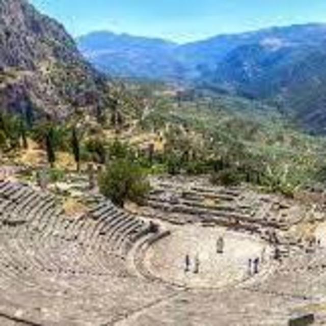 Delphi Guided Walking Tour