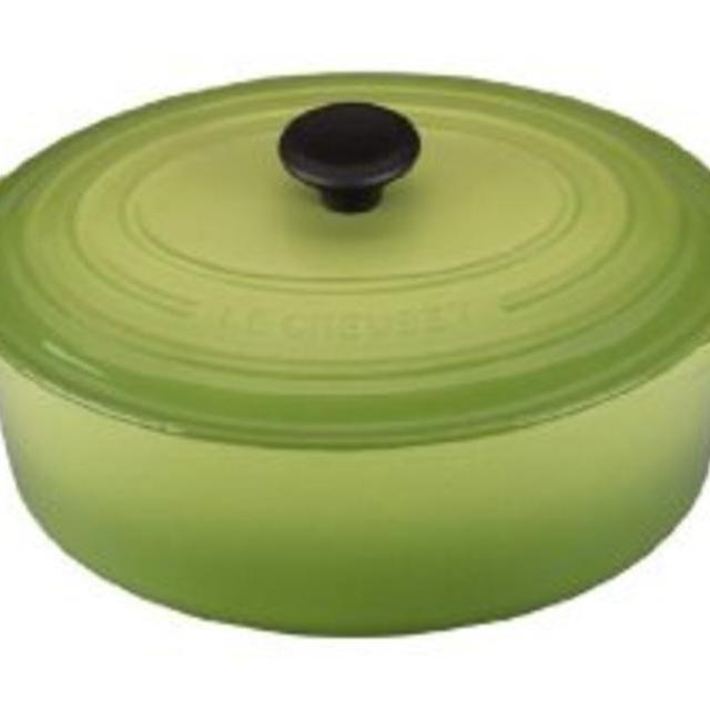 Le Creuset Signature Enameled Cast-Iron 6.75 Quart Oval French (Dutch) Oven, Palm