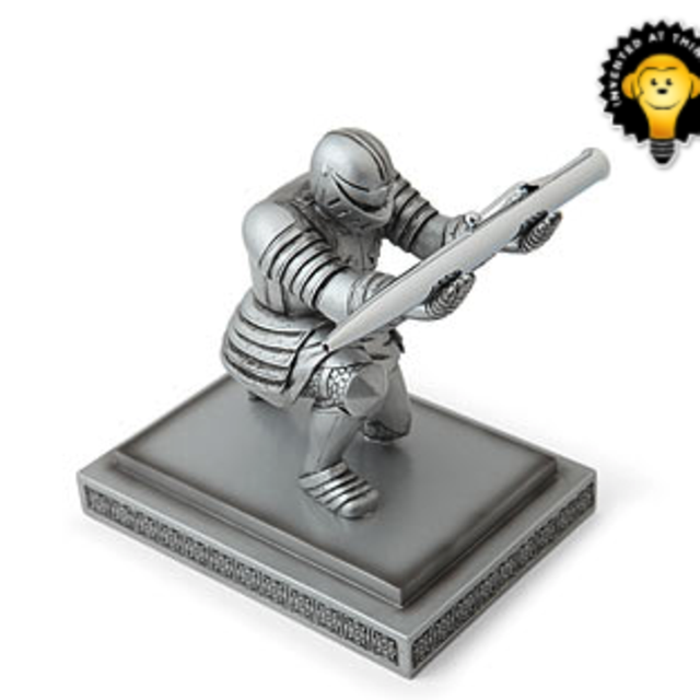 Executive Knight Pen Holder