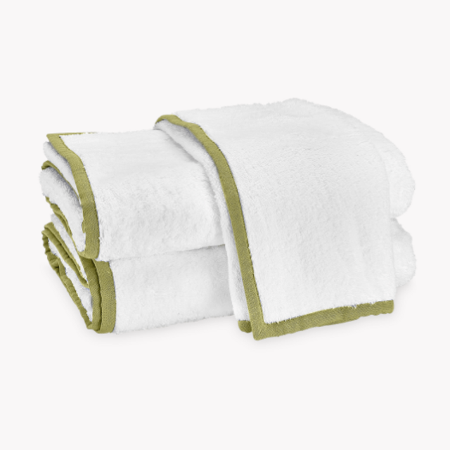 Enzo Bath Towel in Grass