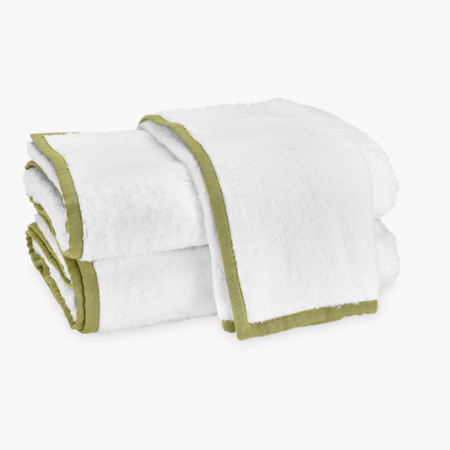 Enzo Hand Towel in Grass