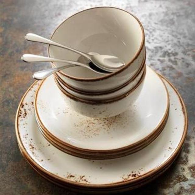 CRAFT WHITE - 16 Piece Set