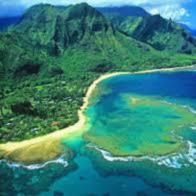 Honeymoon in Kauai! (travel & board)