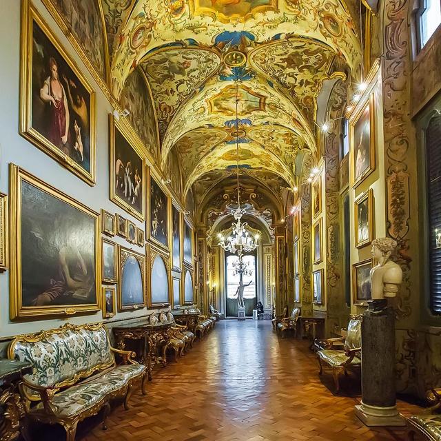 Honeymoon Fund - Museums in Rome