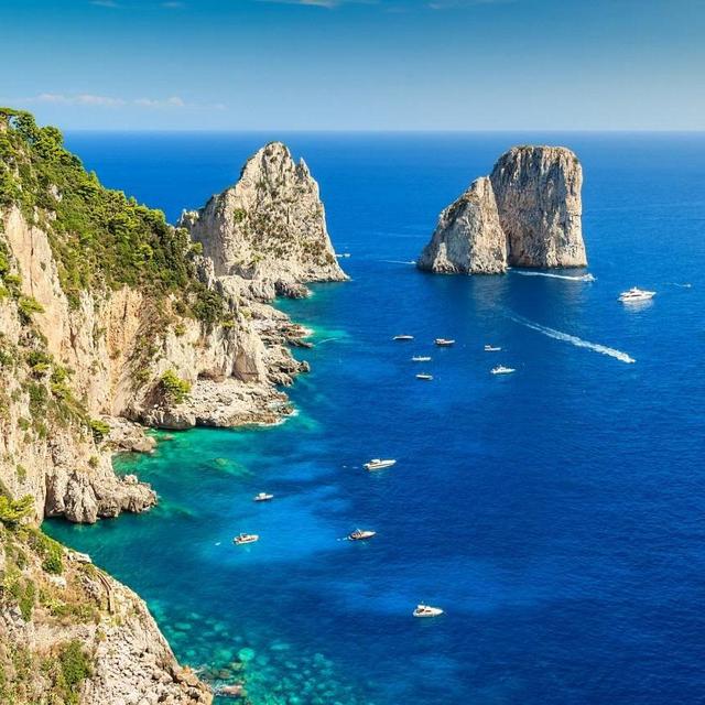 Tour of the Blue Grotto in Capri