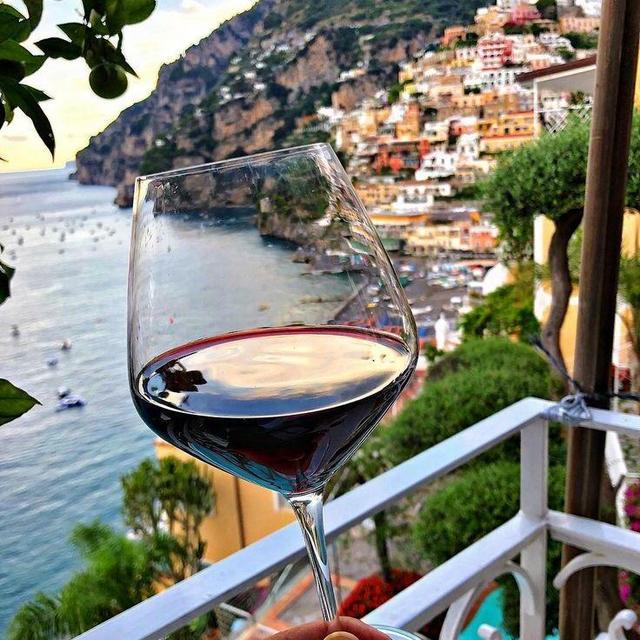 Honeymoon Gift - Wine Tasting For Two in Amalfi