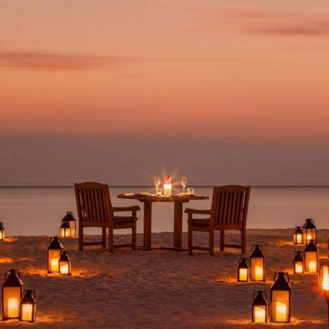 Honeymoon Beach Dinner for Two