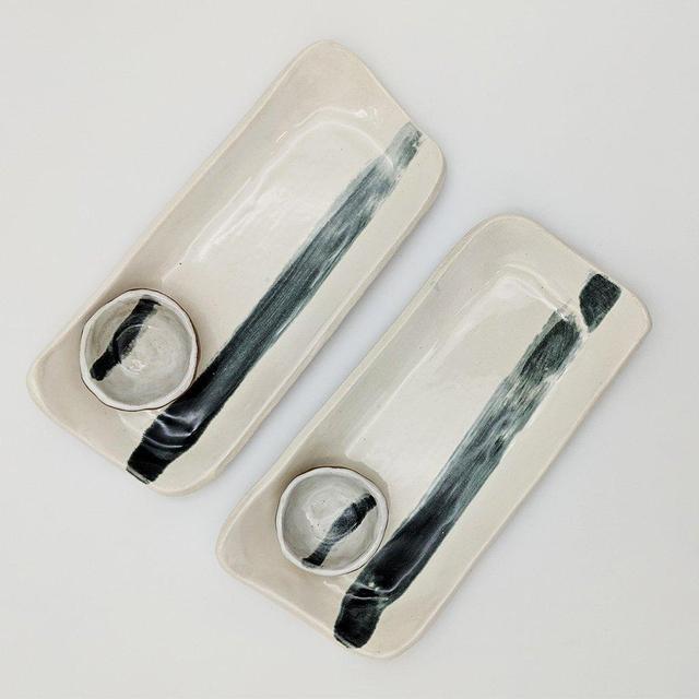 Sushi plate and soy sauce dish set