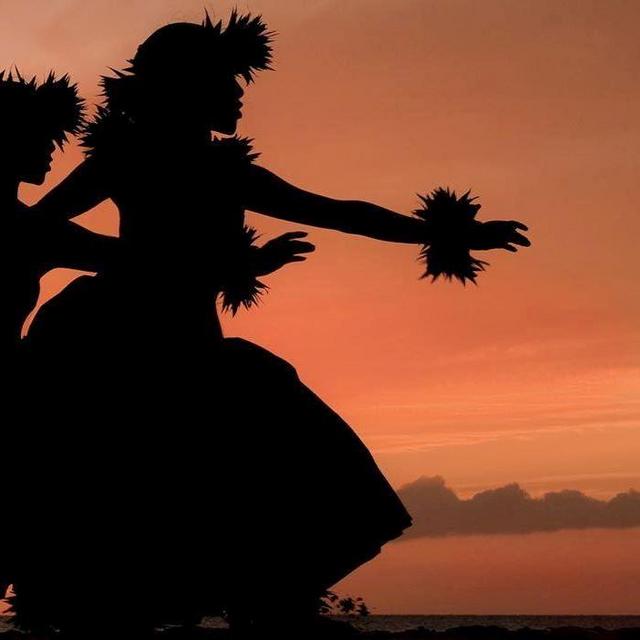 Hawaii Honeymoon - Luau