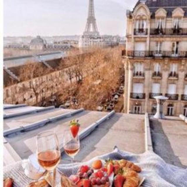 Drinks in Paris
