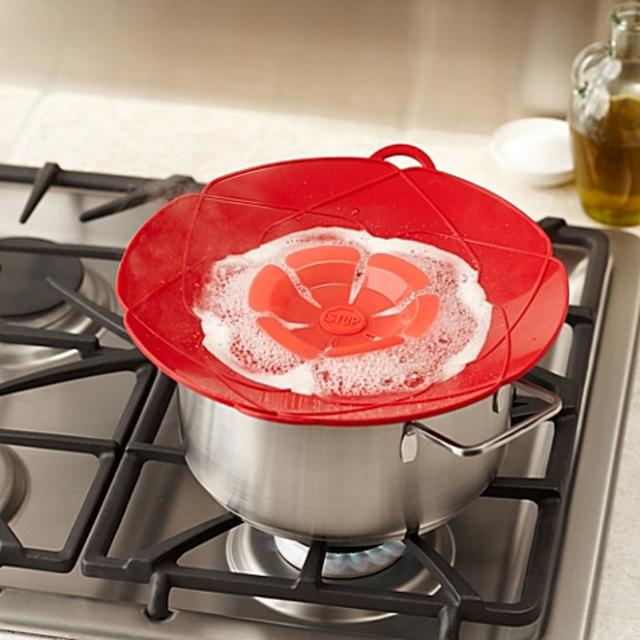 Kuhn Rikon Large Spill Stopper in Red