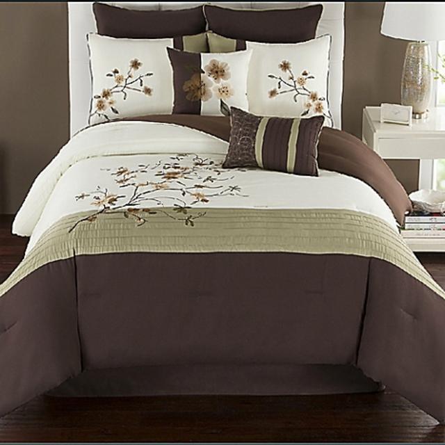 Camisha Queen Comforter Set