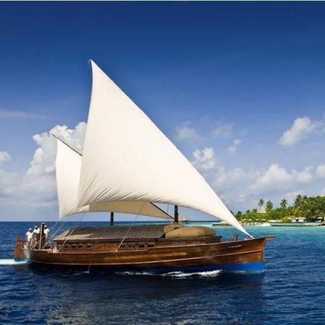 Guided Snorkeling Tour w/ a Marine Biologist on a Dhoni @ Gili Lankanfushi