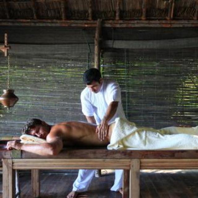 Balinese Traditional Massage @ Gili Lankanfushi