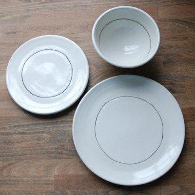 Laura Cooke Ceramics: 8-person dinnerware set + serving dishes