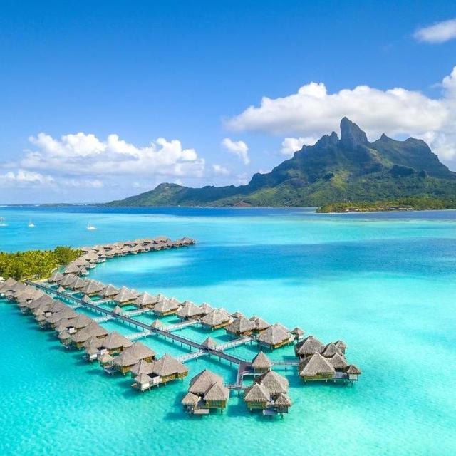 Honeymoon Fund: Bora Bora fun in the sun!